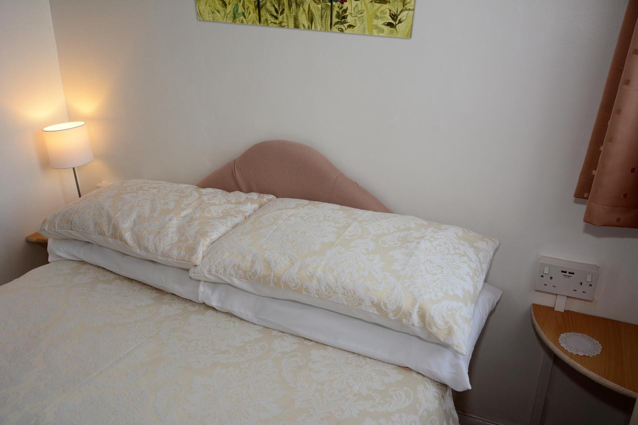 The Cove Guest House 拉尔 外观 照片